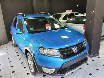 Usado Dacia Sandero Stepway 90 CV (66 kW) 2013 Azul Berlina