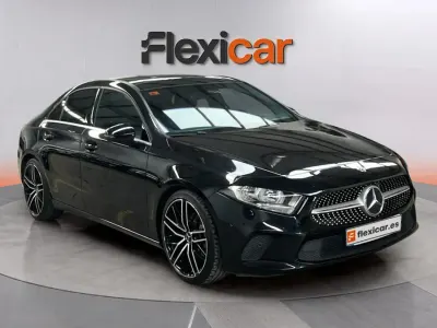 Usado Mercedes A180 116 CV (85 kW) 2019 Negro Berlina