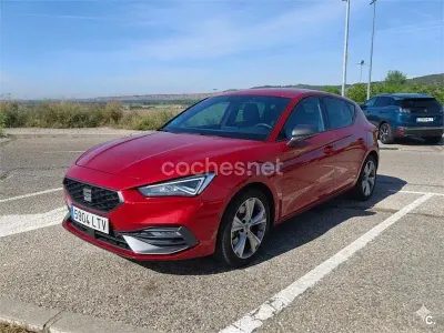 Usado Seat Leon FR 150 CV (110 kW) 2021 Rojo Berlina
