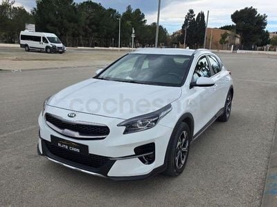 Usado Kia XCeed 140 CV (102 kW) 2020 Blanco SUV