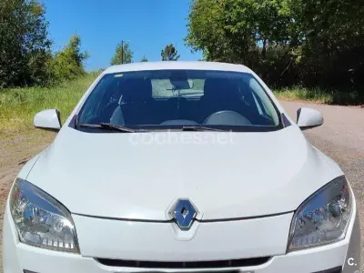 Usado Renault Mégane III Dynamique 110 CV (80 kW) 2011 Blanco Berlina