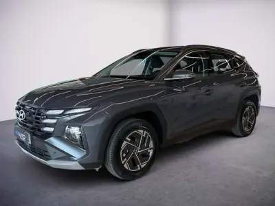 Usado Hyundai Tucson 215 CV (158 kW) 2025 Gris SUV