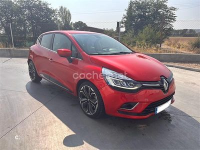 Usado Renault Clio IV Zen 90 CV (66 kW) 2017 Rojo Berlina