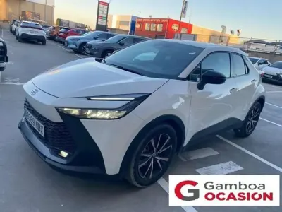 Usado Toyota C-HR Advance 141 CV (103 kW) 2025 Blanco SUV