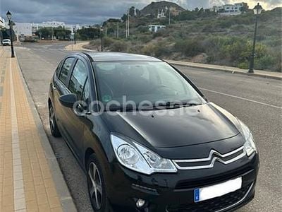 Usado Citroën C3 Live 99 CV (72 kW) 2016 Negro Berlina