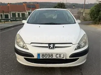 Usado Peugeot 307 90 CV (66 kW) 2004 Blanco Berlina