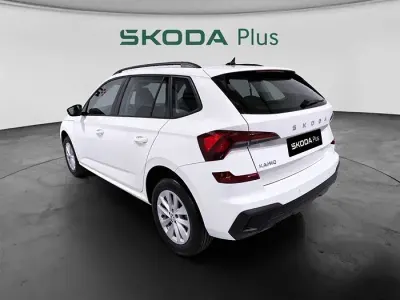 Usado Skoda Kamiq Essence 95 CV (69 kW) 2024 Blanco SUV