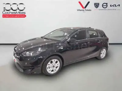 Usado Kia Ceed 136 CV (100 kW) 2024 Negro Utilitario