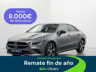 Gris / plata Usado 2023 Mercedes CLA250e Berlina | 30.190 € (Precio justo)