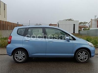 Usado Honda Jazz ES 83 CV (61 kW) 2004 Azul Utilitario