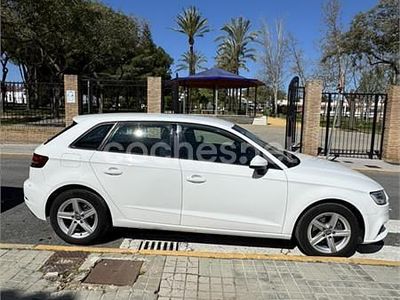 Käytetty Audi A3 Sport 116 HP (85 kW) 2018 Valkoinen Sedan