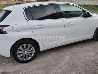 Usado Peugeot 308 Allure 110 HP (80 kW) 2020 Branco Sedan