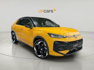 Usado VW T-Roc R-line 150 CV (110 kW) 2025 Amarillo SUV