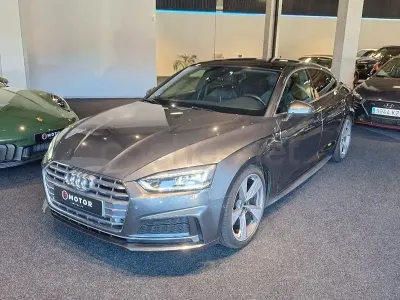 Usado Audi A5 Sportback S-Line 190 CV (139 kW) 2019 Gris / plata Utilitario