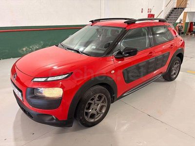 Usado Citroën C4 Cactus Feel 100 CV (73 kW) 2015 Rojo Utilitario