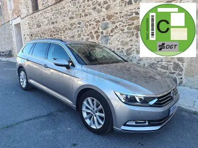 Używany VW Passat Advance 150 KM (110 kW) 2019 Beżowy Kombi