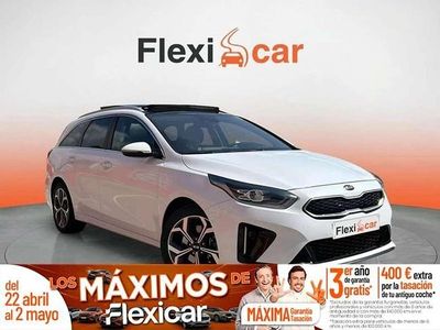 Używany Kia Ceed 141 KM (103 kW) 2022 Biały Hatchback