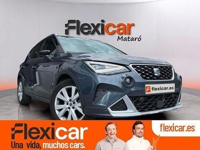 Usado Seat Arona Xperience 110 CV (80 kW) 2021 Gris SUV