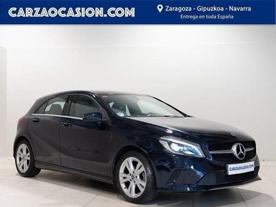 Usado Mercedes A180 122 CV (89 kW) 2017 Azul Berlina