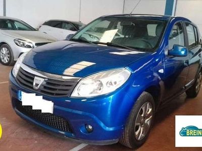 Usado Dacia Sandero Lauréate 86 CV (63 kW) 2009 Azul Utilitario