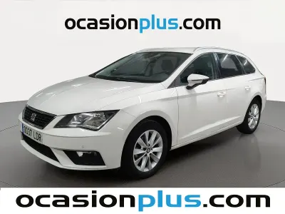 Usado Seat Leon Style 115 CV (84 kW) 2019 Blanco Monovolumen