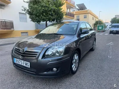 Usado Toyota Avensis Sol 150 CV (110 kW) 2007 Gris / plata Berlina