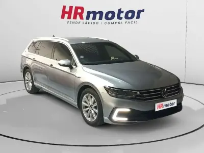 Usado VW Passat GTE 218 CV (160 kW) 2022 Gris Familiar