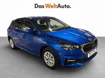 Usado Skoda Fabia Selection 95 CV (69 kW) 2025 Azul Utilitario