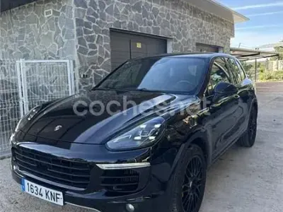 Usado Porsche Cayenne S 385 CV (283 kW) 2015 Granate SUV