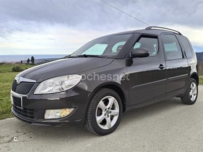 Usado Skoda Roomster Elegance 105 CV (77 kW) 2014 Marrón Monovolumen