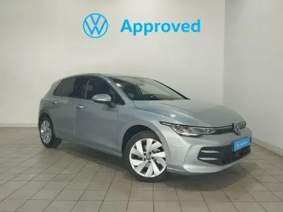 Usado VW Golf VIII 116 CV (85 kW) 2025 Gris plata Utilitario