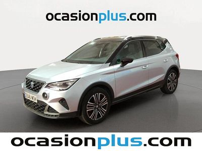Usado Seat Arona FR 116 CV (85 kW) 2024 Gris plata SUV