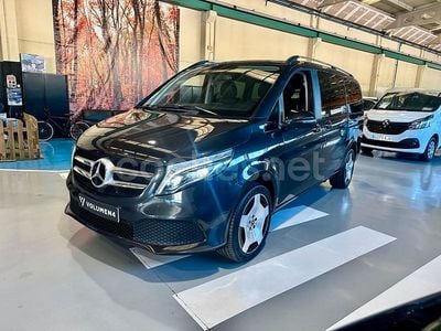 Usado Mercedes V220 Exclusive 163 CV (119 kW) 2022 Gris / plata Monovolumen