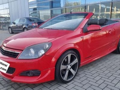 Usado Opel Astra Cabriolet Cosmo 150 CV (110 kW) 2008 Rojo Descapotable