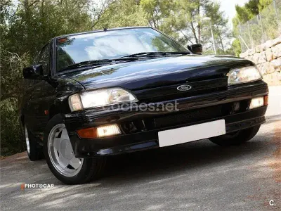 Usado Ford Escort 105 CV (77 kW) 1992 Negro Berlina
