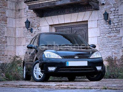 Negro Usado 2004 Ford Focus Trend Berlina | 2399 € (Precio justo)