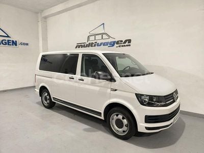 Blanco Usado 2017 VW Caravelle Trendline Monovolumen | 27.900 € (Un poco caro)