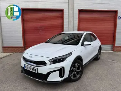 Usado Kia XCeed GT-Line 160 HP (117 kW) 2023 Branco SUV