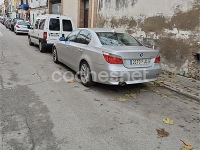 Usado BMW 520 163 CV (119 kW) 2007 Gris / plata Familiar