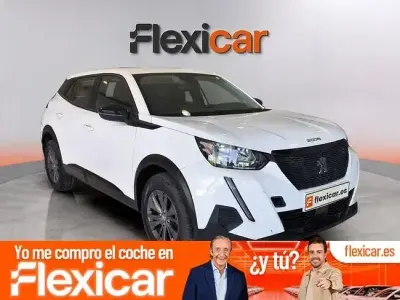 Usado Peugeot 2008 Active 110 CV (80 kW) 2022 Blanco SUV