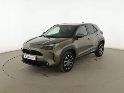 Usado Toyota Yaris Cross Active 116 CV (85 kW) 2022 Verde SUV