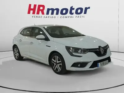 Usado Renault Mégane Business 95 CV (69 kW) 2020 Blanco Berlina