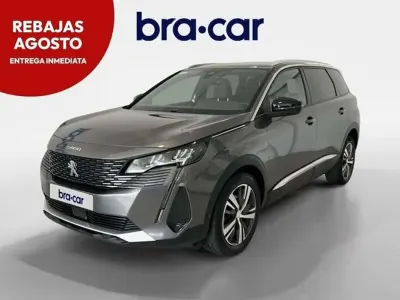 Usado Peugeot 5008 Allure 131 CV (96 kW) 2023 Gris SUV