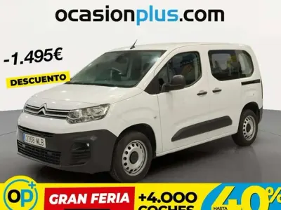 Usado Citroën Berlingo Live 102 CV (75 kW) 2023 Blanco Monovolumen