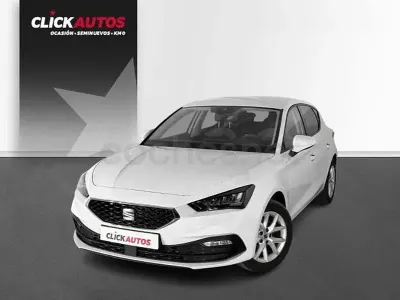 Usado Seat Leon Style 130 CV (95 kW) 2024 Blanco Berlina
