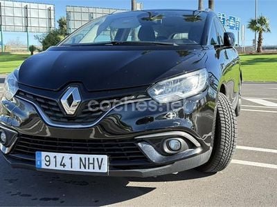 Usado Renault Grand Scénic IV Zen 110 CV (80 kW) 2017 Negro Monovolumen