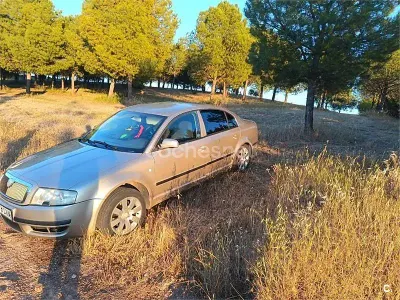 Usado Skoda Superb Comfort 130 CV (95 kW) 2004 Beige Berlina