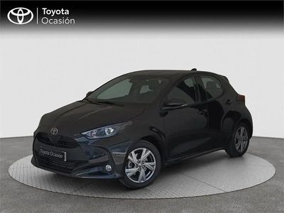 Usado Toyota Yaris Hybrid Active 116 CV (85 kW) 2025 Negro Monovolumen