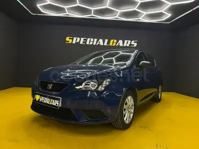 Usado Seat Ibiza Style 95 CV (69 kW) 2016 Azul Berlina