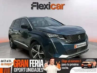 Usado Peugeot 5008 Allure 130 CV (95 kW) 2023 Verde SUV